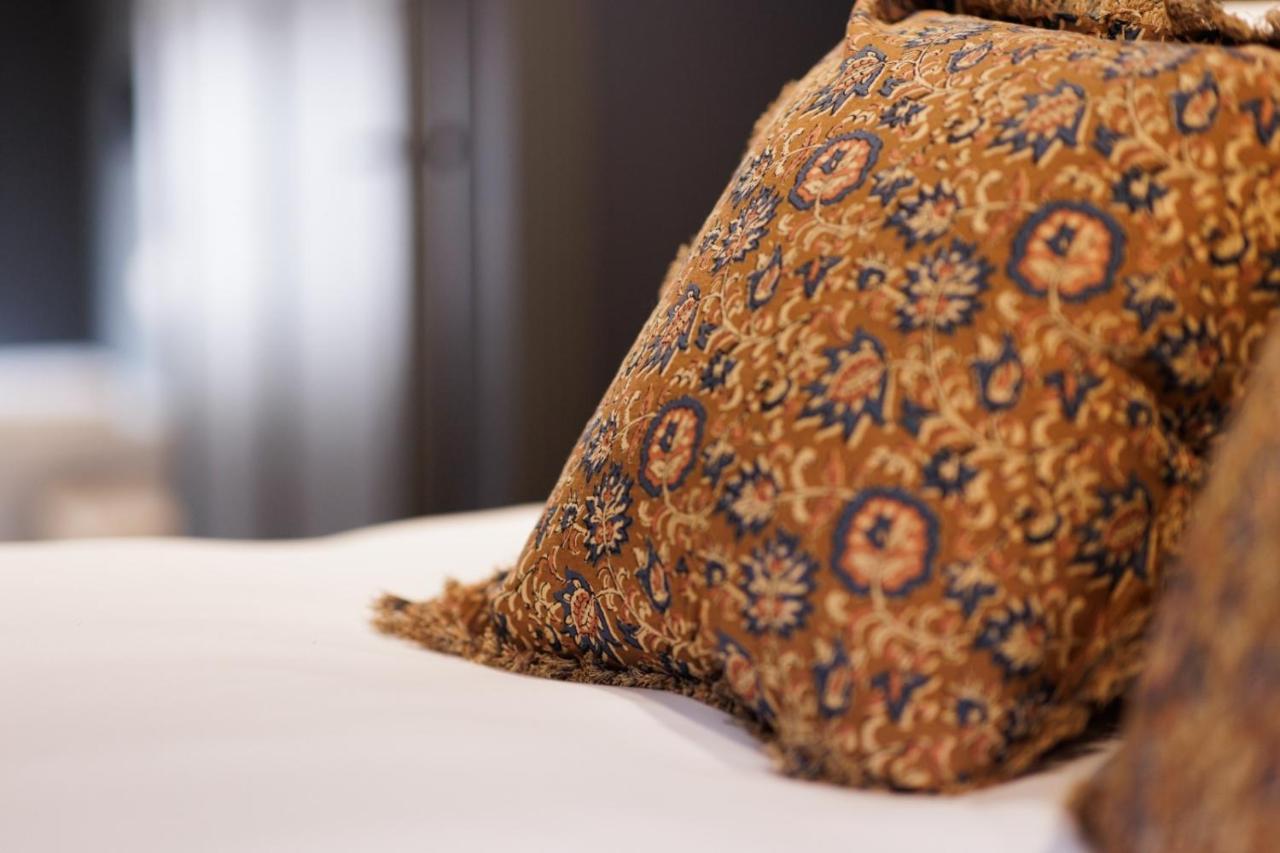 The Silk Rooms, At The Freemasons Inn Нътсфорд Екстериор снимка