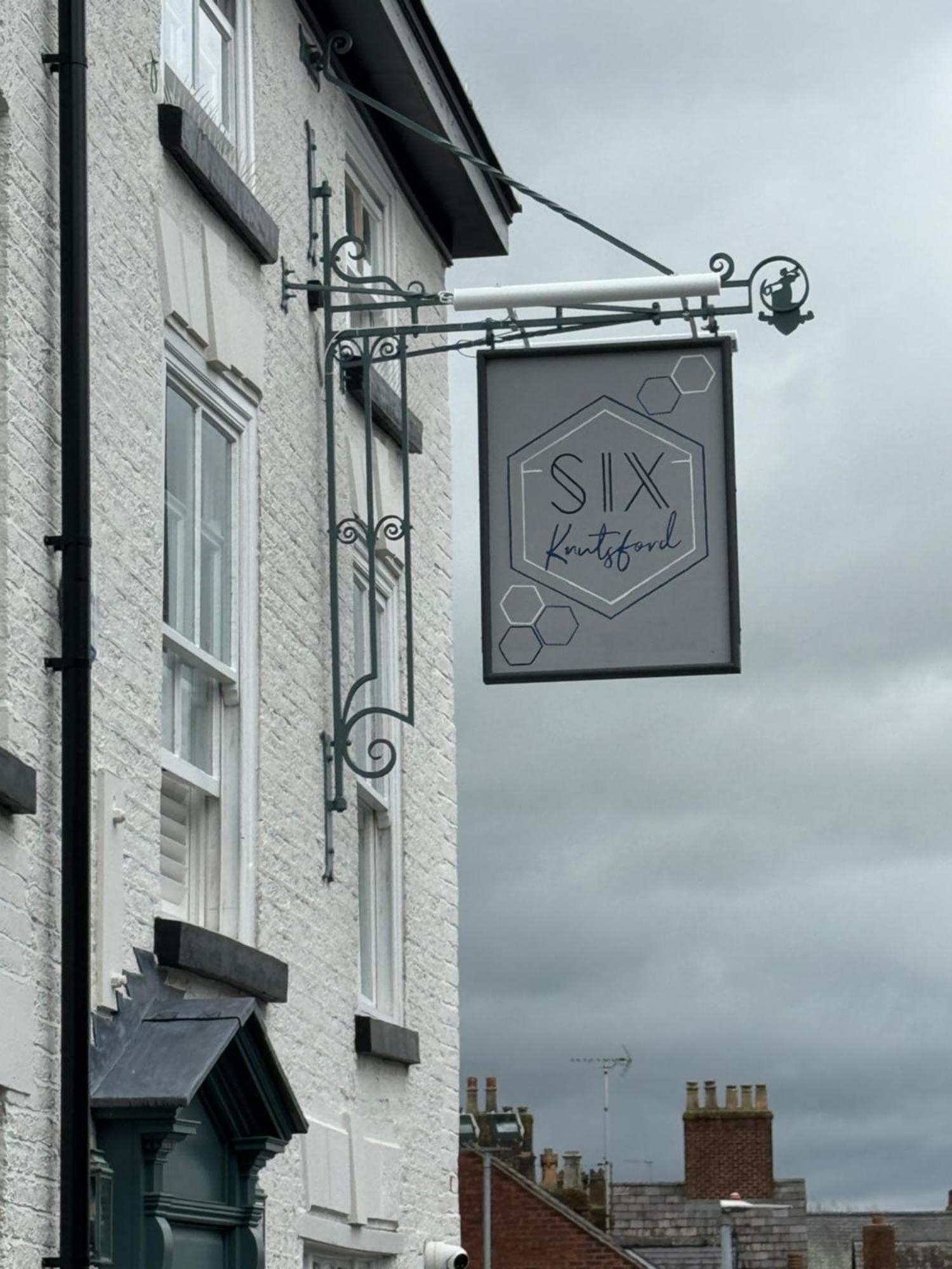 The Silk Rooms, At The Freemasons Inn Нътсфорд Екстериор снимка